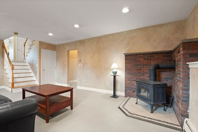 23 Inman Rd, Weymouth, MA 02188