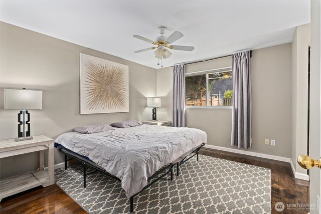 25918 14th Avenue S, Des Moines, WA 98198