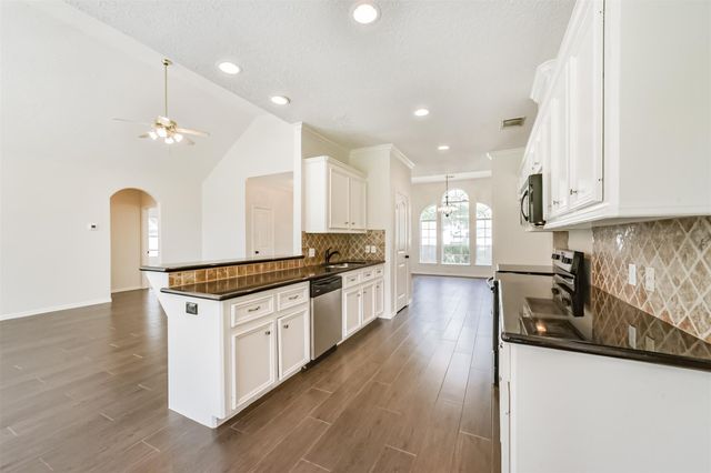 27322 Afton Way, Huffman, TX 77336