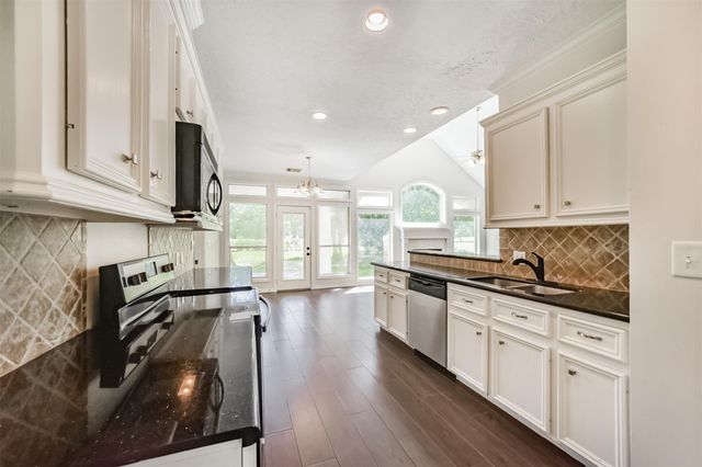 27322 Afton Way, Huffman, TX 77336