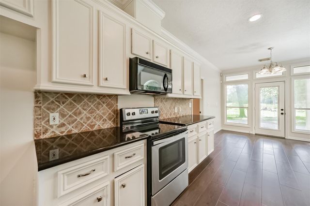 27322 Afton Way, Huffman, TX 77336