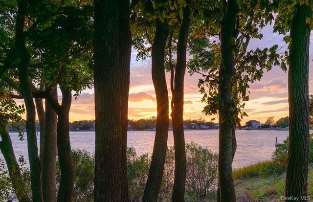 1020 Ruch Lane, Southold, NY 11971
