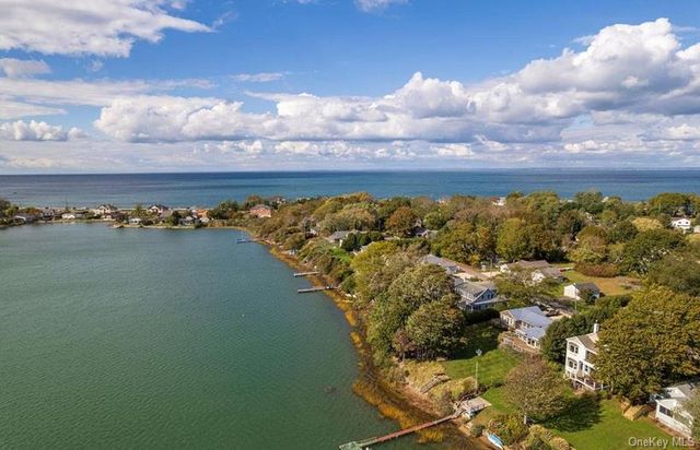1020 Ruch Lane, Southold, NY 11971