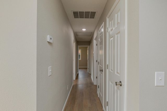803 Lone Oak Circle, Nixa, MO 65714