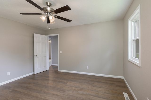 803 Lone Oak Circle, Nixa, MO 65714