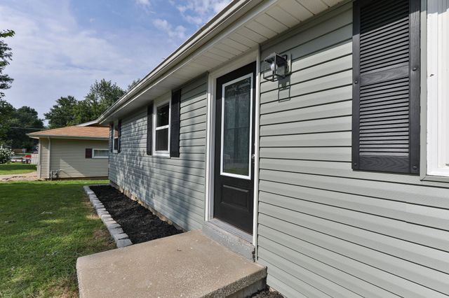 803 Lone Oak Circle, Nixa, MO 65714