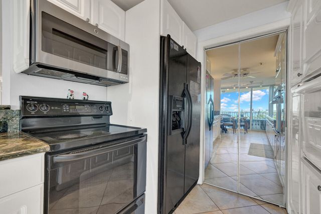 859 Jeffery Street 7050, Boca Raton, FL 33487