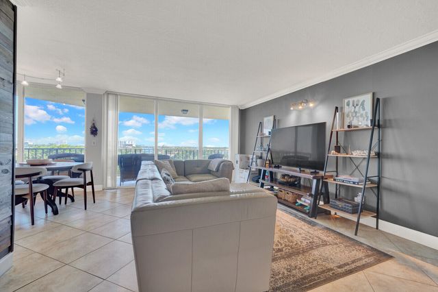 859 Jeffery Street 7050, Boca Raton, FL 33487