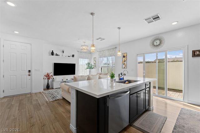 237 Callen Falls Avenue 2011, Henderson, NV 89011
