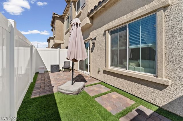 237 Callen Falls Avenue 2011, Henderson, NV 89011