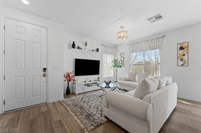 237 Callen Falls Avenue 2011, Henderson, NV 89011