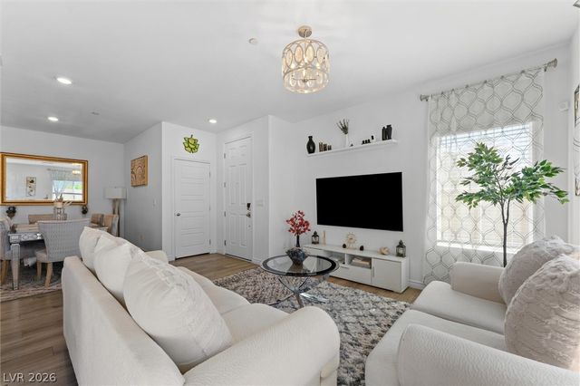 237 Callen Falls Avenue 2011, Henderson, NV 89011