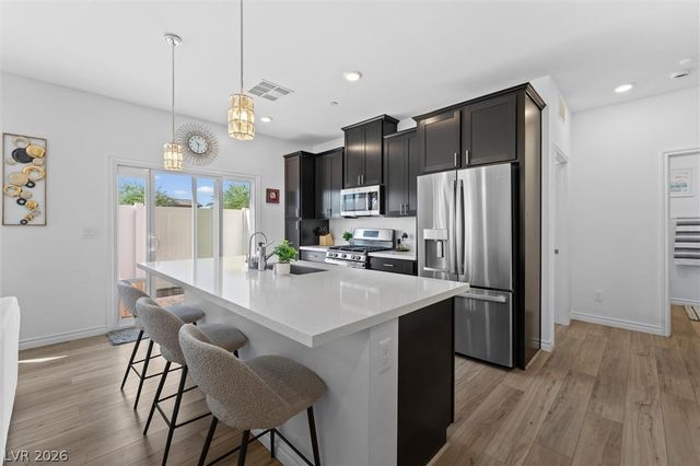237 Callen Falls Avenue 2011, Henderson, NV 89011