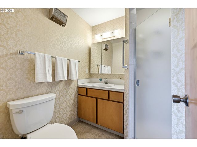 745 Ne FLEMING Ave C22, Gresham, OR 97030