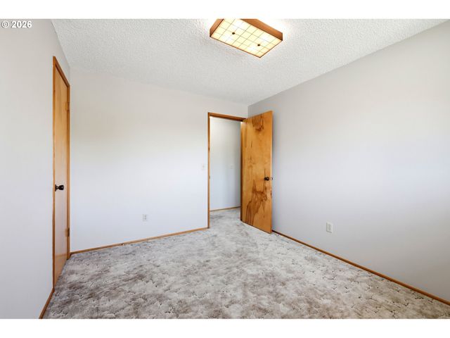 745 Ne FLEMING Ave C22, Gresham, OR 97030