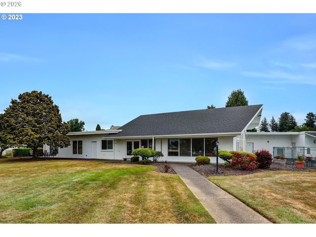 745 Ne FLEMING Ave C22, Gresham, OR 97030