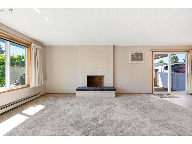 745 Ne FLEMING Ave C22, Gresham, OR 97030