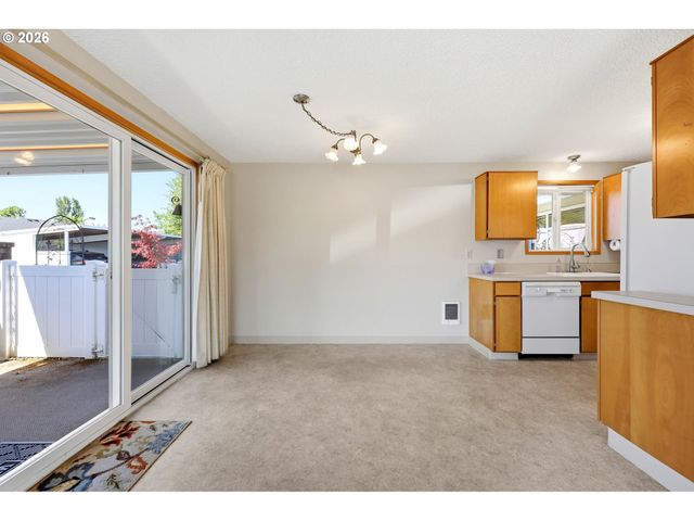 745 Ne FLEMING Ave C22, Gresham, OR 97030