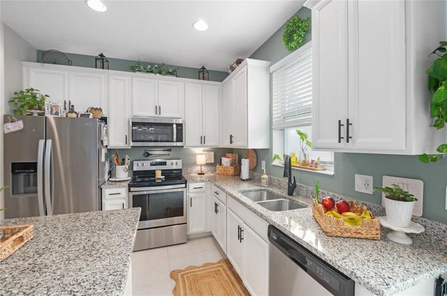 4816 CLIVEDEN LOOP, Sanford, FL 32773