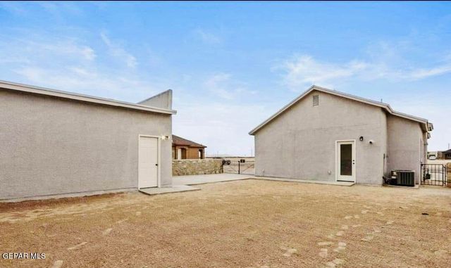 14364 Bill Lazor Parkway, Horizon City, TX 79928