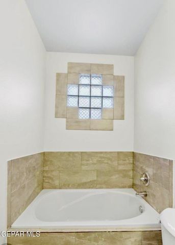 14364 Bill Lazor Parkway, Horizon City, TX 79928