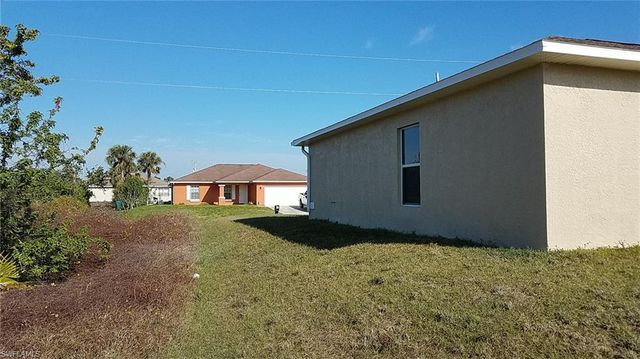 932 Dobbins ST E, Lehigh Acres, FL 33974