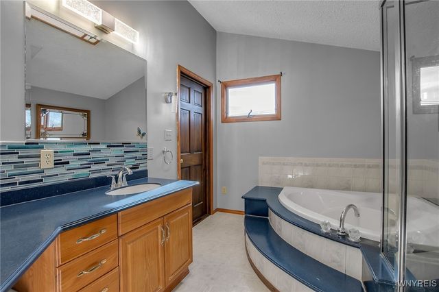 94 Grand Prix Drive, Cheektowaga, NY 14227