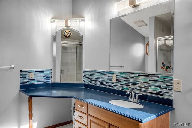 94 Grand Prix Drive, Cheektowaga, NY 14227