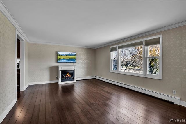 94 Grand Prix Drive, Cheektowaga, NY 14227