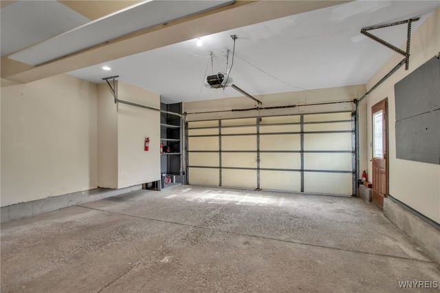 94 Grand Prix Drive, Cheektowaga, NY 14227