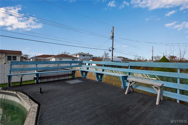 94 Grand Prix Drive, Cheektowaga, NY 14227