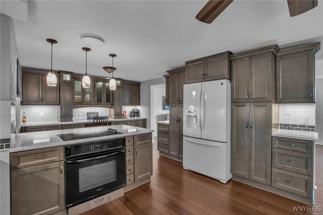 94 Grand Prix Drive, Cheektowaga, NY 14227