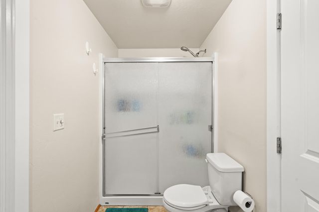 545 N Heights Drive, Eagle Point, OR 97524