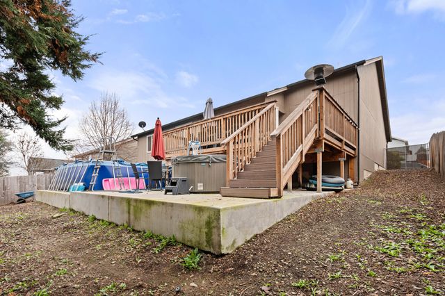 545 N Heights Drive, Eagle Point, OR 97524