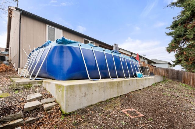 545 N Heights Drive, Eagle Point, OR 97524