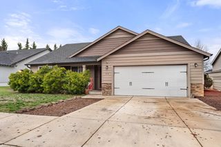 545 N Heights Drive, Eagle Point, OR 97524