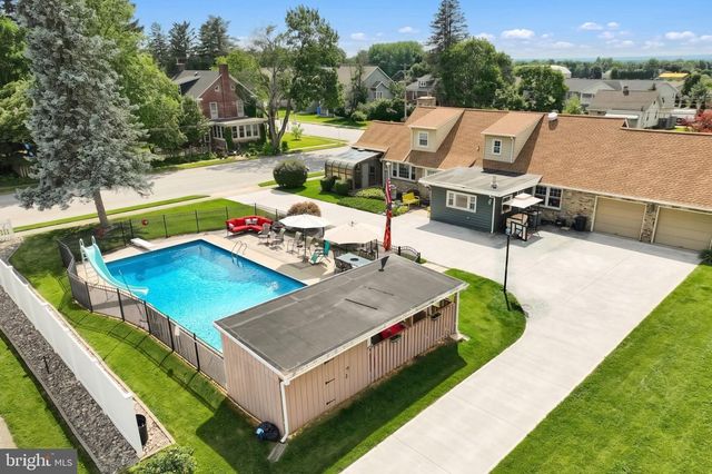 1001 BROADWAY, Hanover, PA 17331