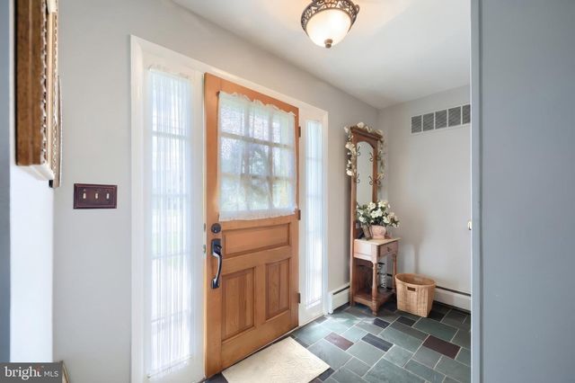 1001 BROADWAY, Hanover, PA 17331