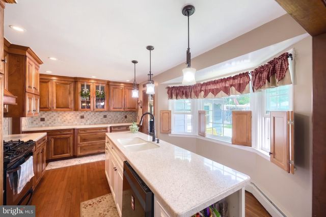 1001 BROADWAY, Hanover, PA 17331