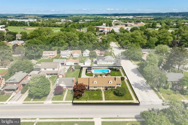 1001 BROADWAY, Hanover, PA 17331