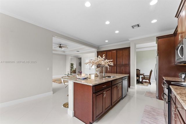 15901 Meadowlark Court, Loxahatchee, FL 33470