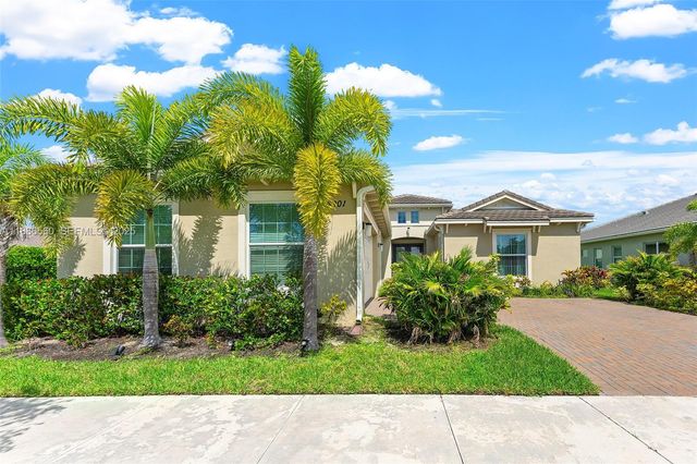 15901 Meadowlark Court, Loxahatchee, FL 33470
