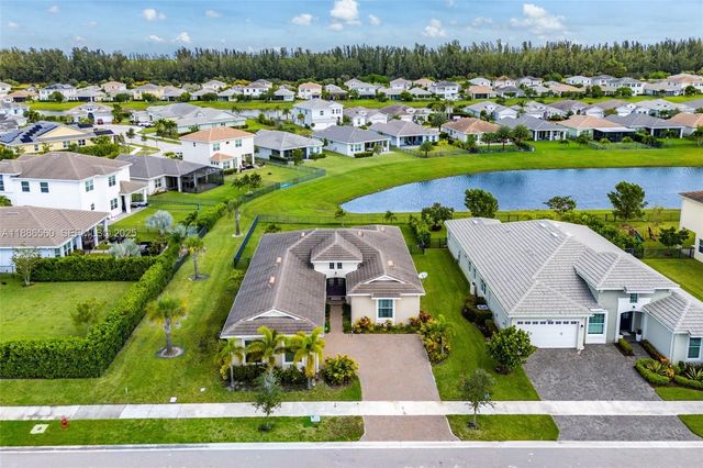 15901 Meadowlark Court, Loxahatchee, FL 33470