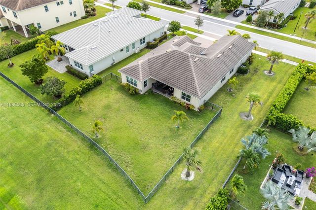 15901 Meadowlark Court, Loxahatchee, FL 33470