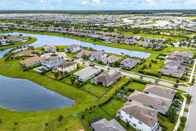 15901 Meadowlark Court, Loxahatchee, FL 33470