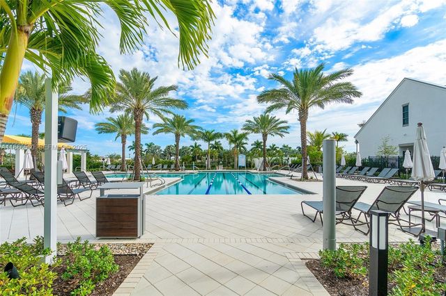 15901 Meadowlark Court, Loxahatchee, FL 33470