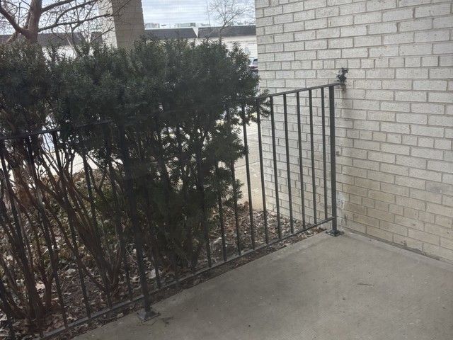 9074 W Terrace Drive 1I, Niles, IL 60714