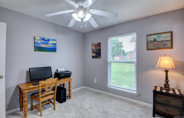 21 West Point Drive, Maumelle, AR 72113