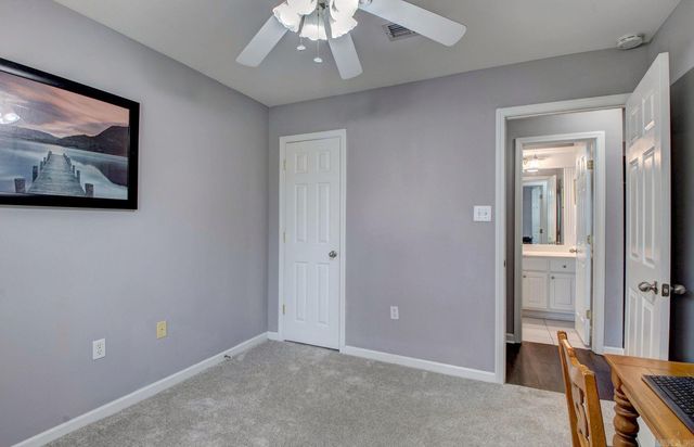 21 West Point Drive, Maumelle, AR 72113