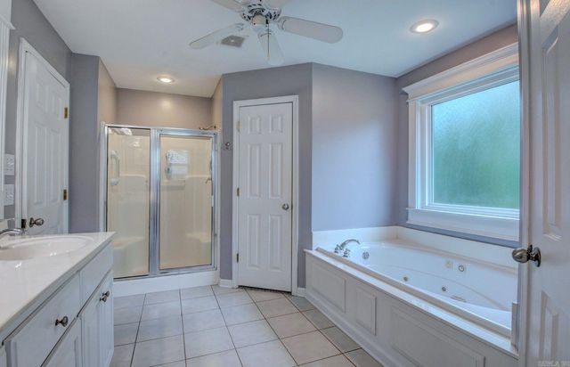 21 West Point Drive, Maumelle, AR 72113